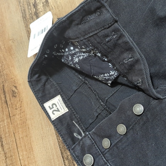 NWT Free People Cutoff Black Denim Bermuda Shorts Size 25/0 - Picture 5 of 8